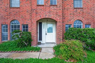 8202 Worthington Dr, Houston, TX 77083 - Photo 3