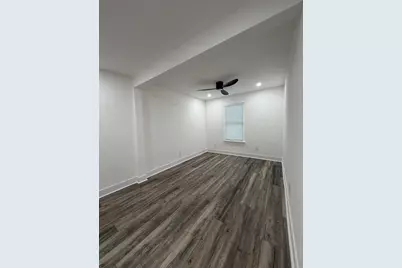 705 1/2 W Stanford, Houston, TX 77019 - Photo 9