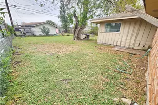 1623 Debeney Dr, Houston, TX 77039 - Photo 19