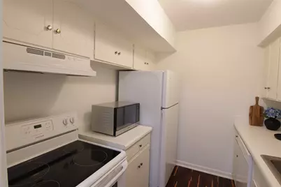 2101 Fountain View Drive #35, Houston, TX 77057 - Photo 11