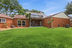 1022 Trapper Hill Dr, Houston, TX 77077 - Photo 29