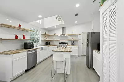 5442 Woodland Drive, Orange, TX 77632 - Photo 17