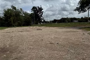 20432 Hwy 35, Sweeny, TX 77480 - Photo 17