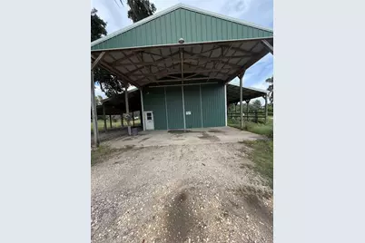 20432 Highway 35, Sweeny, TX 77480 - Photo 3