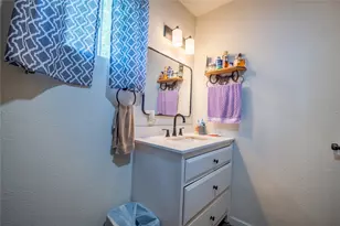 145 Inlet Dr, Livingston, TX 77351 - Photo 11