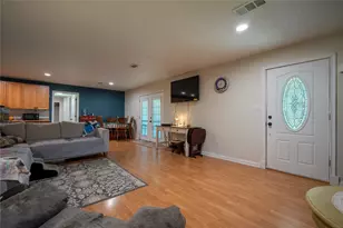 145 Inlet Dr, Livingston, TX 77351 - Photo 5