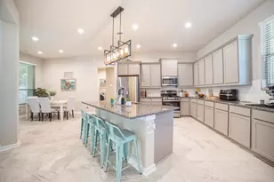 6802 Aspen Peak Dr, Baytown, TX 77521 - Photo 11