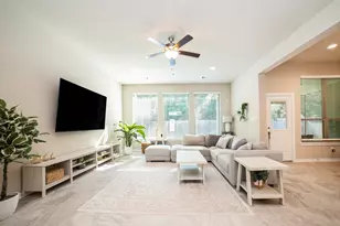 6802 Aspen Peak Dr, Baytown, TX 77521 - Photo 9