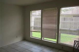 10834 Sugar Hill Dr, Houston, TX 77042 - Photo 15