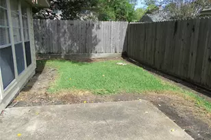 10834 Sugar Hill Dr, Houston, TX 77042 - Photo 17