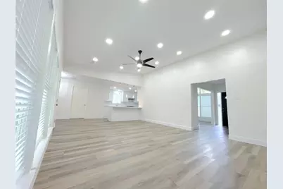 5323 Imogene Street, Houston, TX 77096 - Photo 7