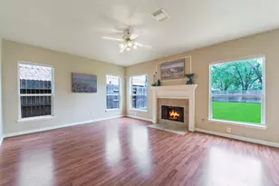 202 Mariner Cove Ct, League City, TX 77573 - Photo 11