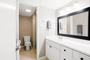2100 Tanglewilde St, Houston, TX 77063 - Photo 23