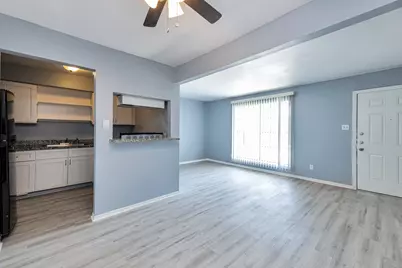 3040 Golfcrest Boulevard #4, Houston, TX 77087 - Photo 7