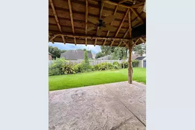 16206 Ruffian Drive, Friendswood, TX 77546 - Photo 19