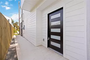 2118 Dan St, Houston, TX 77020 - Photo 9