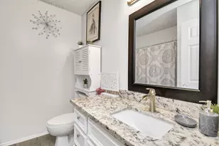 11002 Hammerly Blvd, Houston, TX 77043 - Photo 23