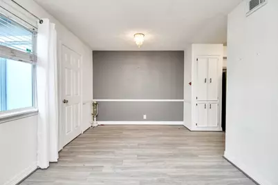 11002 Hammerly Boulevard #12, Houston, TX 77043 - Photo 9