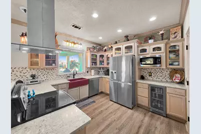 1101 Fountain View Drive, Crystal Beach, TX 77650 - Photo 25