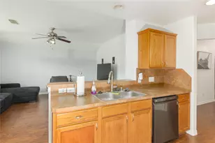 5707 Mason Oaks, Houston, TX 77085 - Photo 9