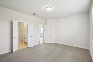 18616 Hillswood Dr, Conroe, TX 77316 - Photo 9