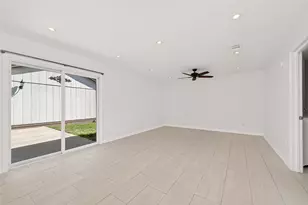 12707 Pantano Drive, Houston, TX 77065 - Photo 19