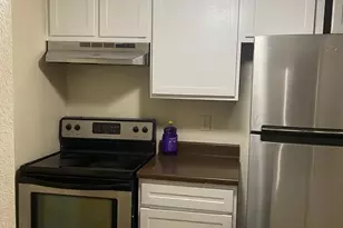 8100 Creekbend Dr, Houston, TX 77071 - Photo 9