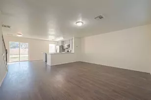 19839 Rustic Lake Ln, Cypress, TX 77433 - Photo 5