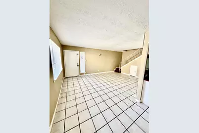 5668 Birchmont Drive #2, Houston, TX 77091 - Photo 3