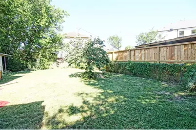 4048 Newshire Drive, Houston, TX 77025 - Photo 15