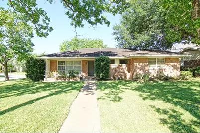 4048 Newshire Drive, Houston, TX 77025 - Photo 13