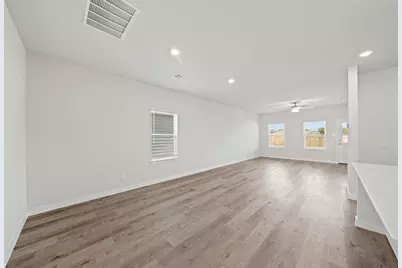 10711 Blocker Court, Bryan, TX 77801 - Photo 9