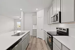 10711 Blocker Ct, Bryan, TX 77801 - Photo 7