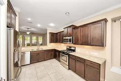8227 Broadleaf Avenue, Baytown, TX 77521 - Photo 7