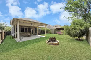 8227 Broadleaf Ave, Baytown, TX 77521 - Photo 37