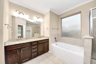 8227 Broadleaf Ave, Baytown, TX 77521 - Photo 19