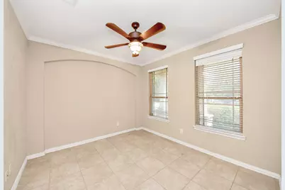 8227 Broadleaf Avenue, Baytown, TX 77521 - Photo 5