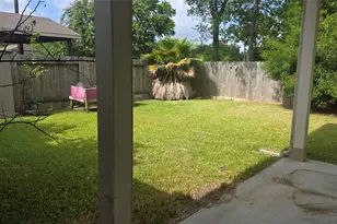 8227 Broadleaf Ave, Baytown, TX 77521 - Photo 27