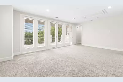 5621 Cohn Meadows Lane, Houston, TX 77007 - Photo 23