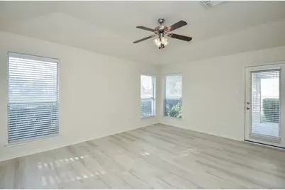 9511 Lakeway View Lane, Humble, TX 77396 - Photo 11