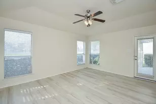 9511 Lakeway View Ln, Humble, TX 77396 - Photo 11