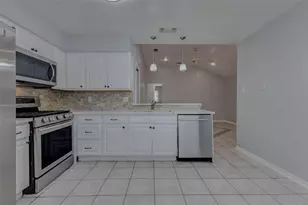 13211 Sharpbill Dr, Houston, TX 77083 - Photo 11