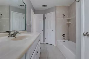 13211 Sharpbill Dr, Houston, TX 77083 - Photo 15