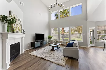 4719 Melissa Court, Sugar Land, TX 77479 - Photo 7