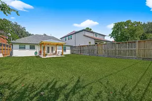 5121 Locust St, Bellaire, TX 77401 - Photo 41