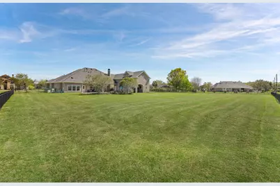 8703 Majesty Lane, Richmond, TX 77469 - Photo 11