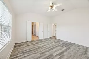 701 E 40th St, Houston, TX 77022 - Photo 11