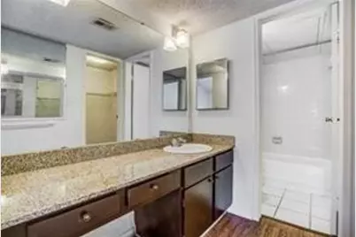10615 Briar Forest Drive #406, Houston, TX 77042 - Photo 17