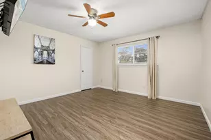 12906 Campos Dr, Houston, TX 77065 - Photo 29