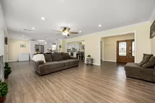 12906 Campos Dr, Houston, TX 77065 - Photo 17